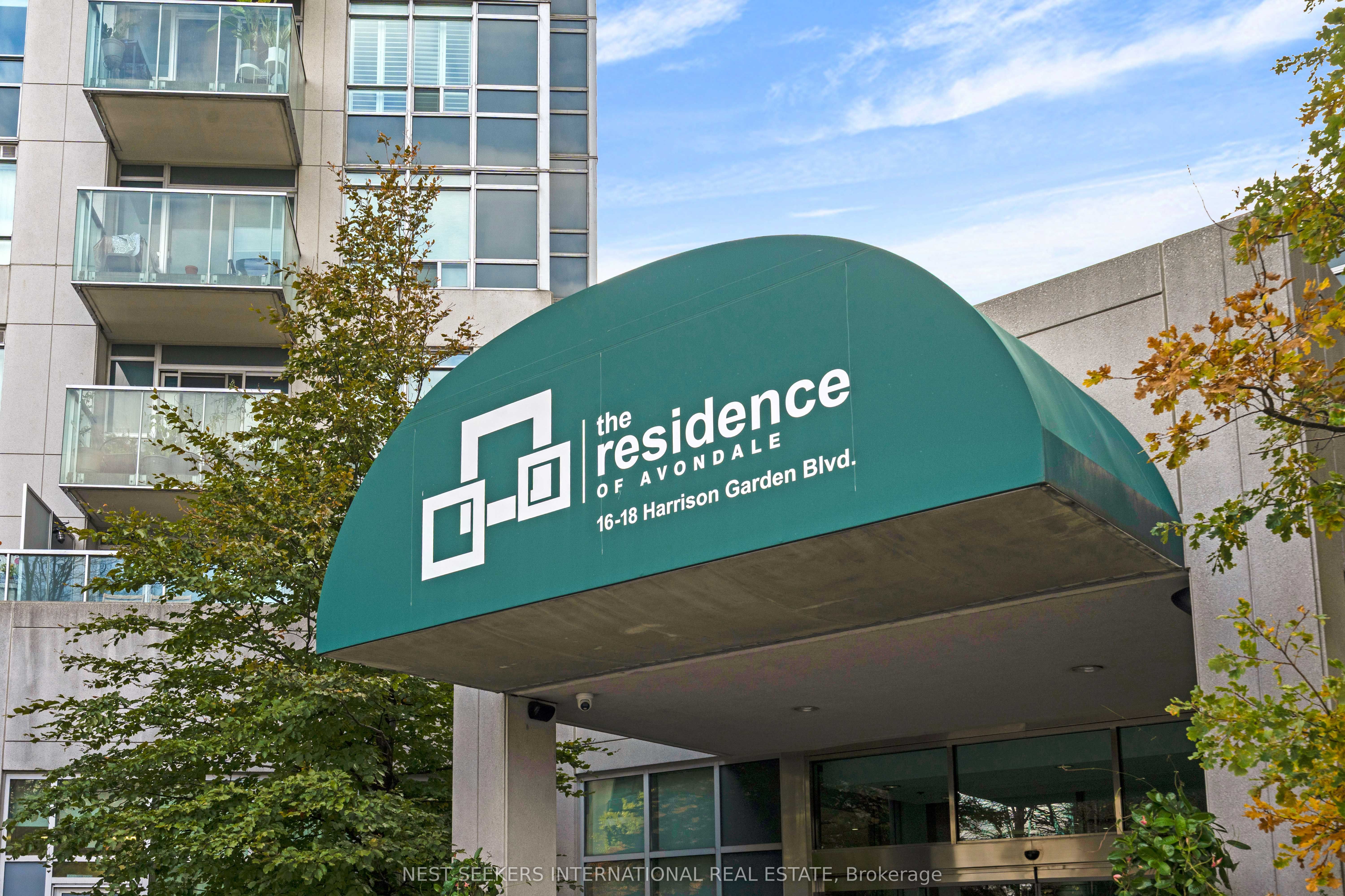 16 Harrison Garden Boulevard 1011