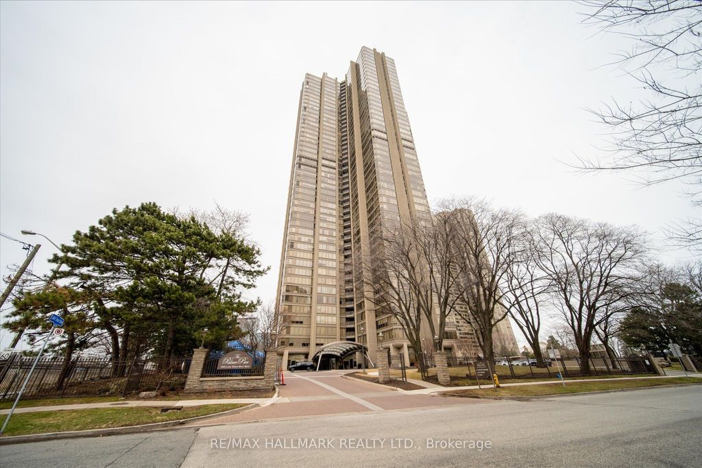 Photo of 2045 Lakeshore Boulevard W #1905, Toronto, ON M8V 2Z6 (MLS # W12966296)
