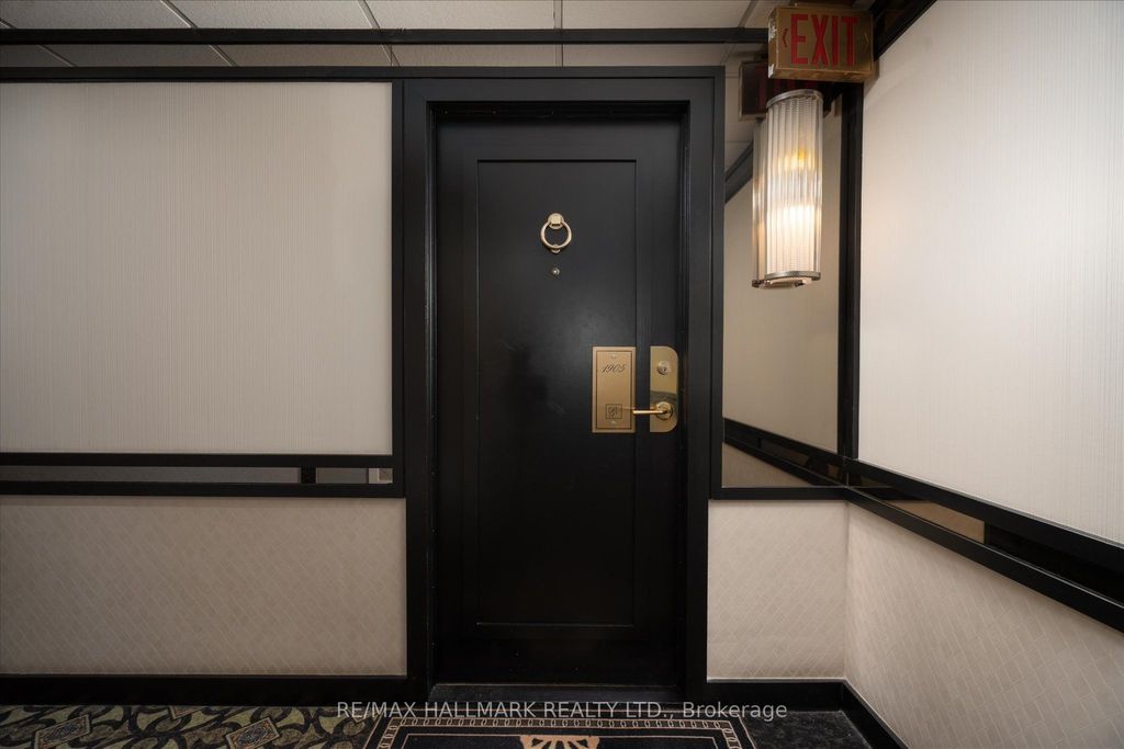 Photo of 2045 Lakeshore Boulevard W #1905, Toronto, ON M8V 2Z6 (MLS # W12966296)