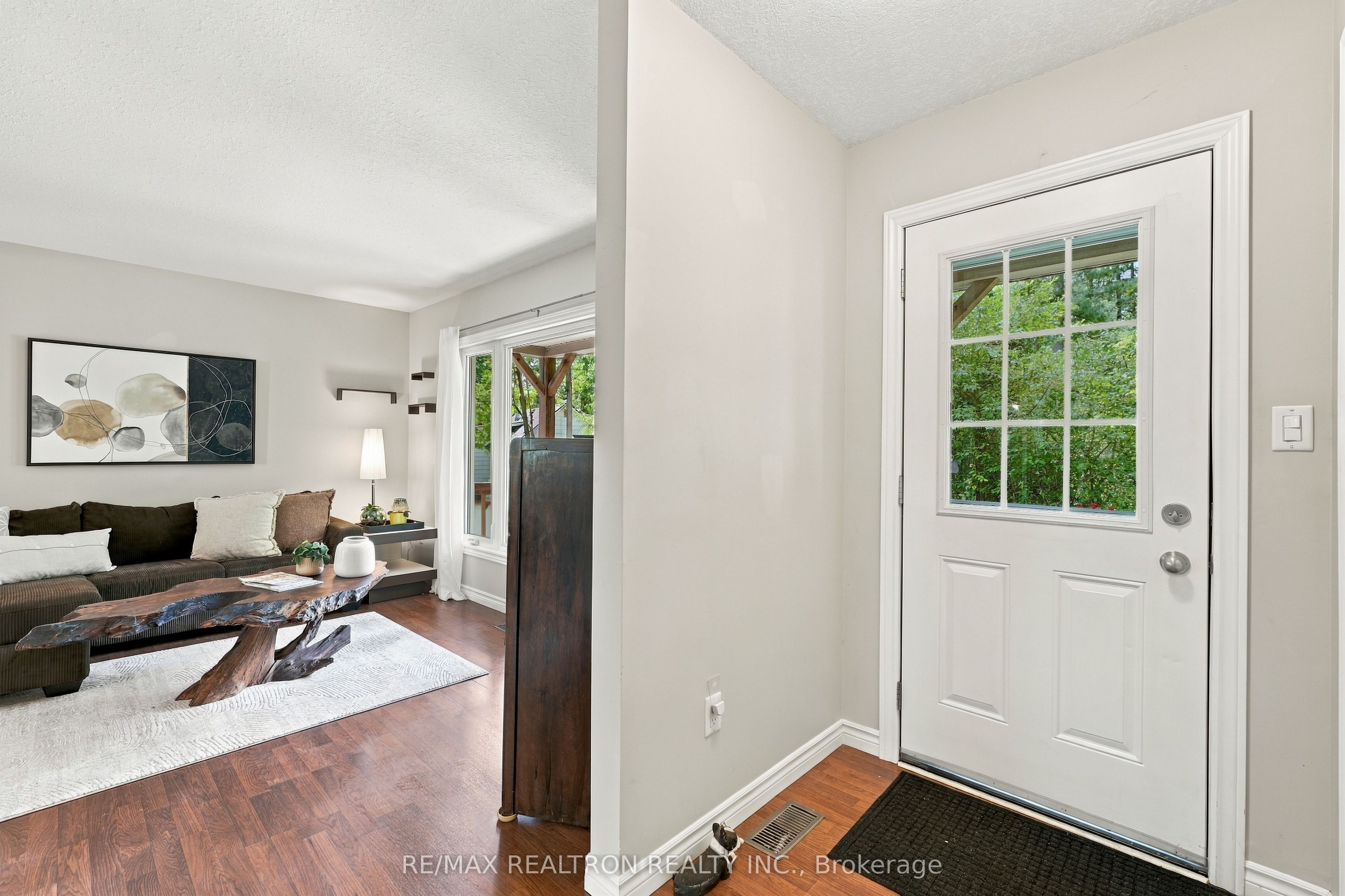 3485 Brennan Line