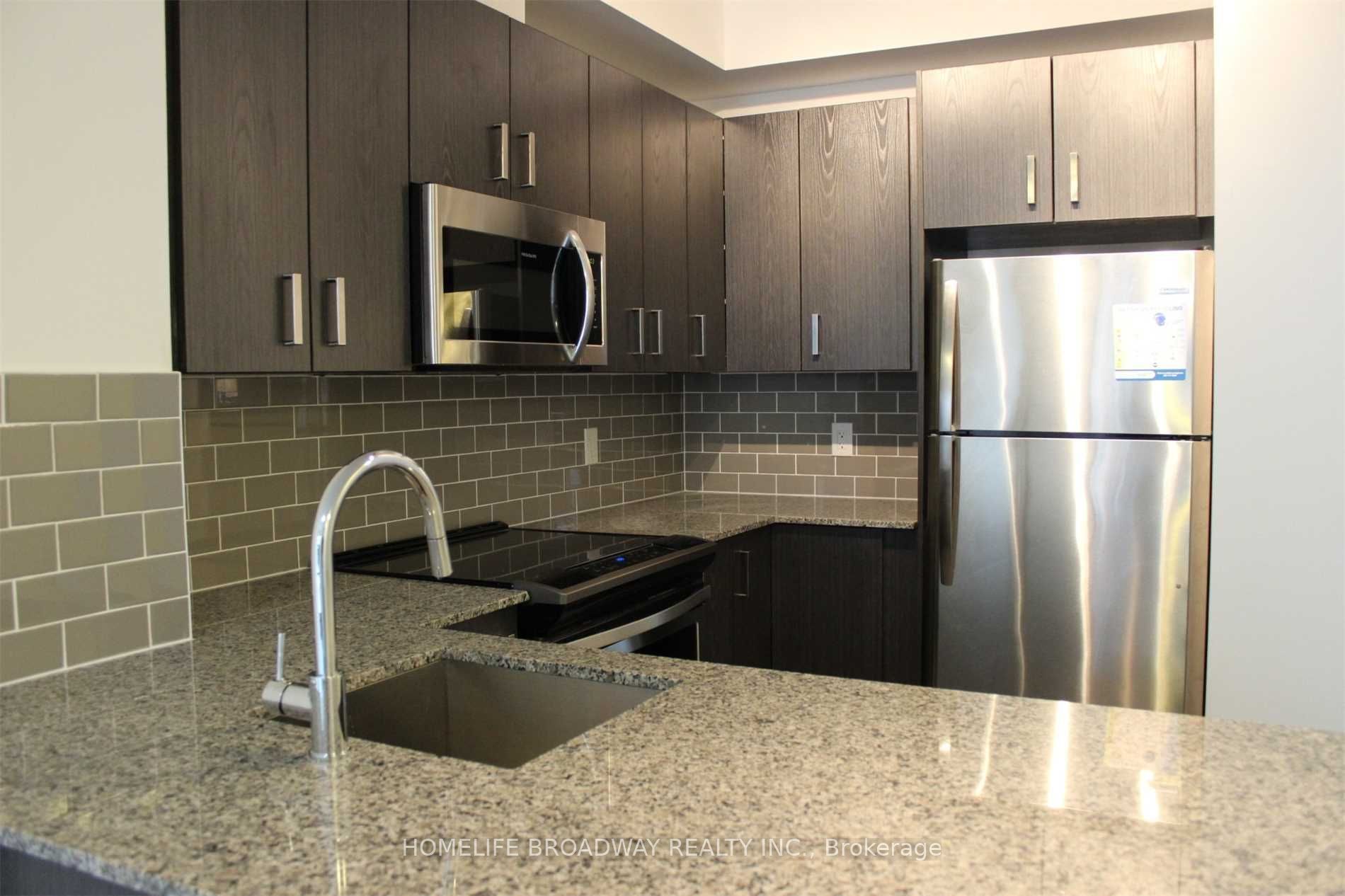 11611 Yonge Street 231