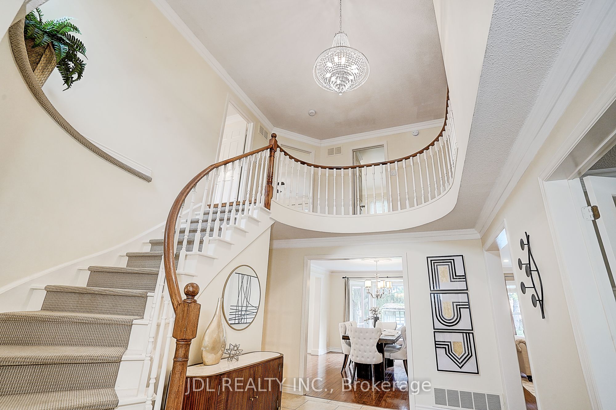 113 Aitken Circle W