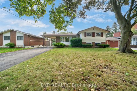 Photo of 628 Scott Street, St. Catharines, ON L2M 3X8 (MLS # X12461918)
