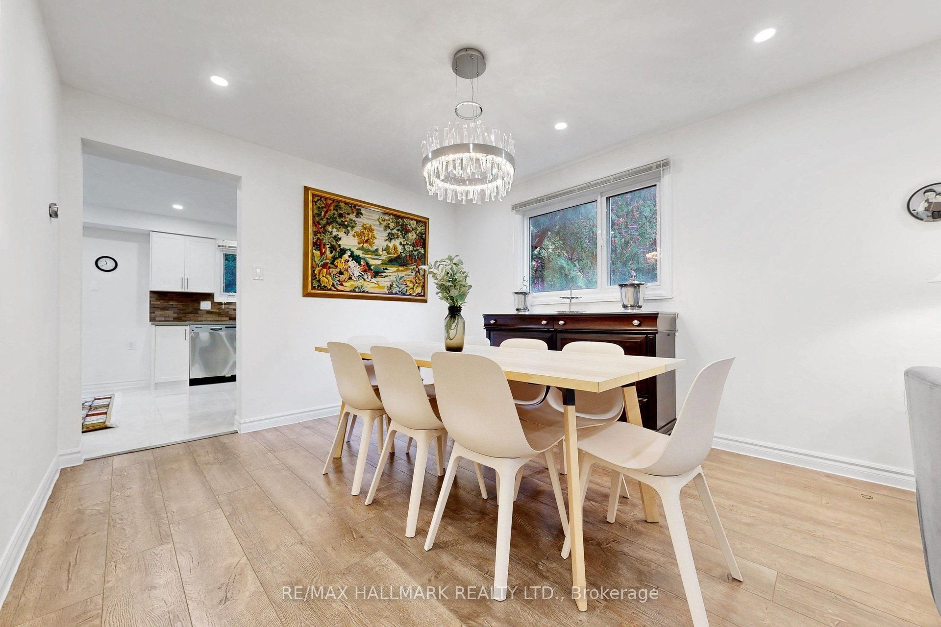 22 Pining Road