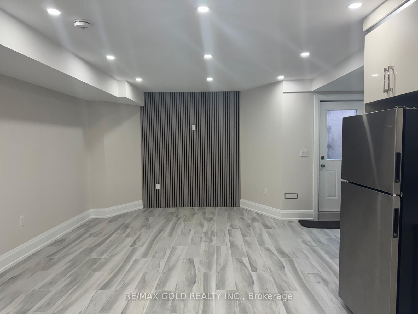 18 observatory Crescent