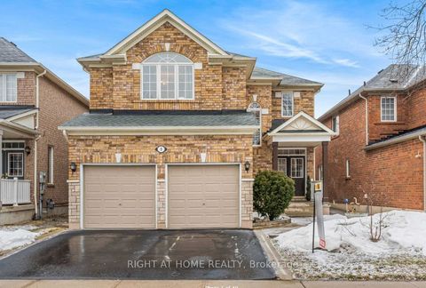 9 Alyssum Court Lower Richmond Hill ON L4E 4M7