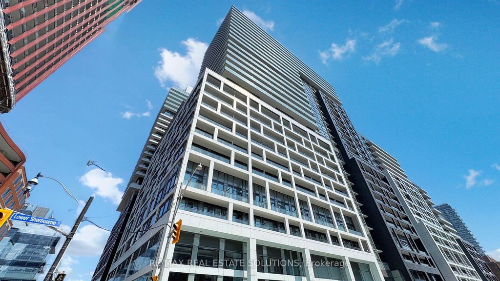 Photo of 135 Lower Sherbourne Street #1740, Toronto, ON M5A 1Y4 (MLS # C12692052)
