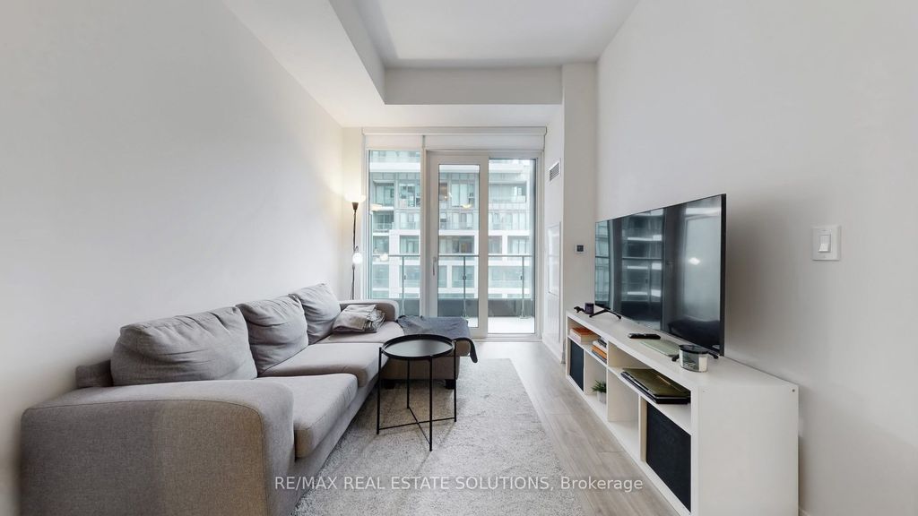 Photo of 135 Lower Sherbourne Street #1740, Toronto, ON M5A 1Y4 (MLS # C12692052)