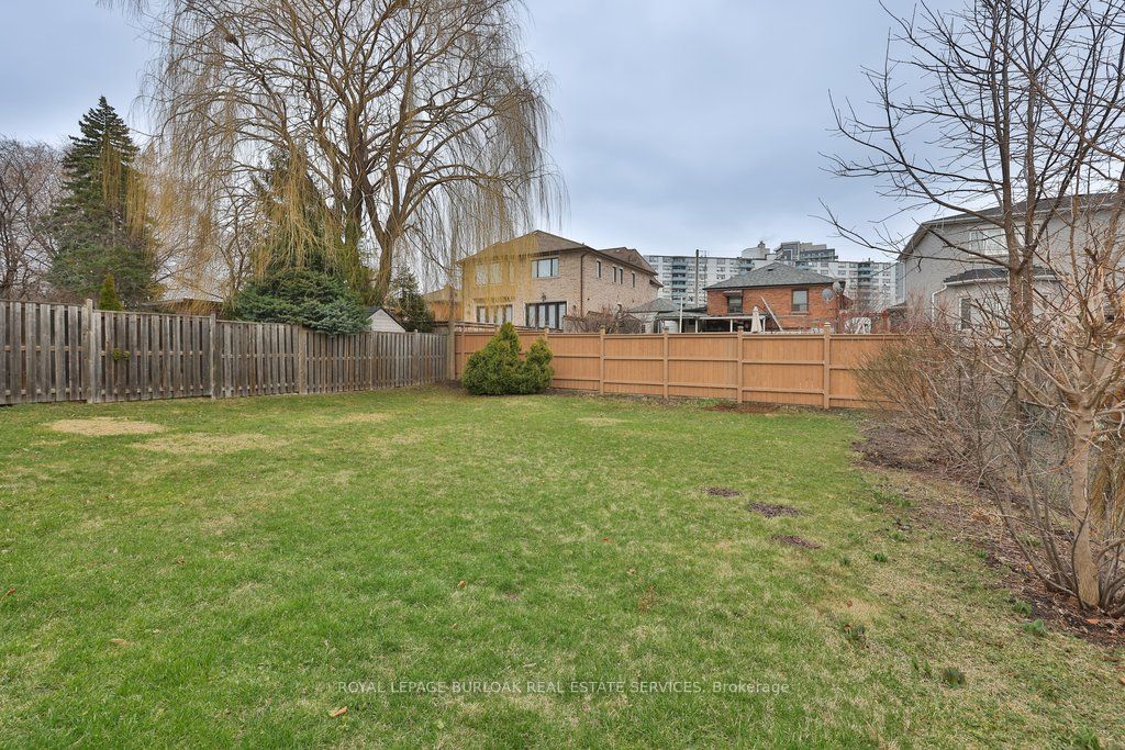 Photo of 39 Wickford Drive, Toronto, ON M6L 1K9 (MLS # W12967988)