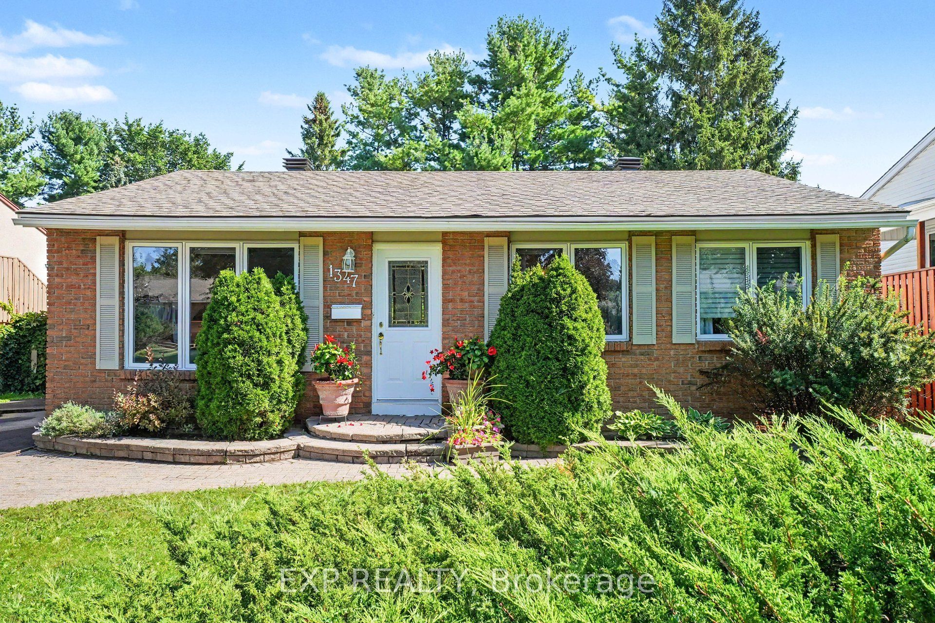1347 Metz Crescent