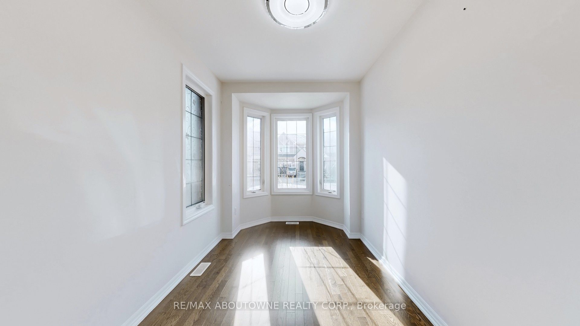 273 Sixteen Mile Drive