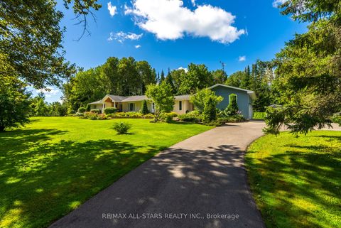 523 Davis Drive Uxbridge ON L9P 1R1