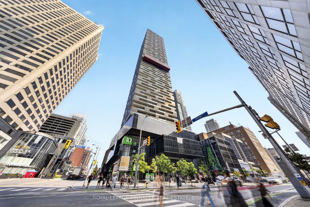 Photo of 8 Eglinton Avenue E #2002, Toronto, ON M4P 0C1 (MLS # C13738562)