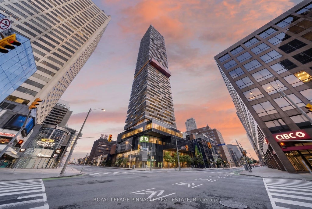 Photo of 8 Eglinton Avenue E #2002, Toronto, ON M4P 0C1 (MLS # C13738562)