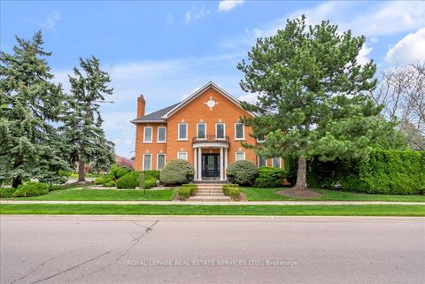 1401 The Links Drive Oakville ON L6M 2N4