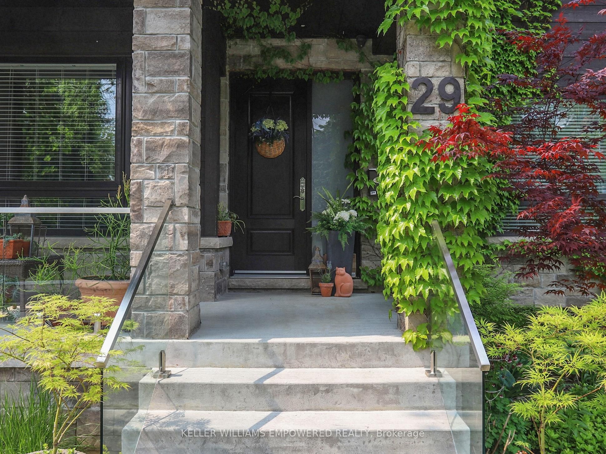 29 Bedford Park Avenue