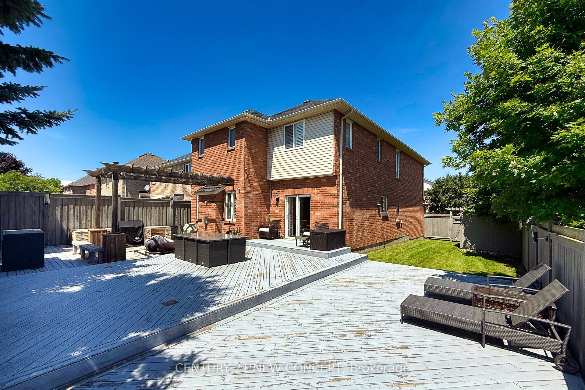 2587 Carberry Way