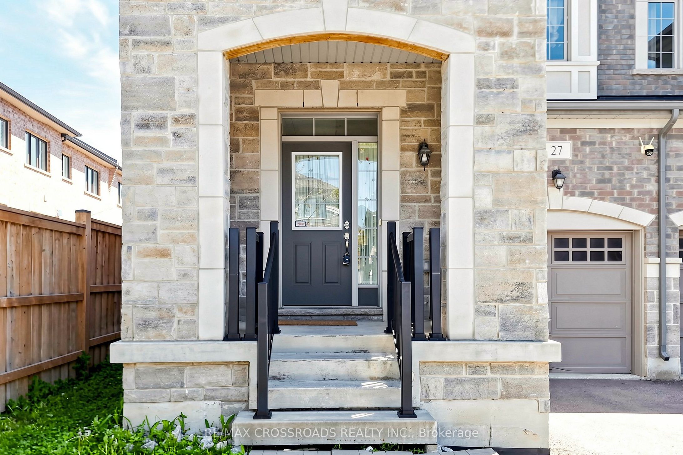 27 Collier Crescent