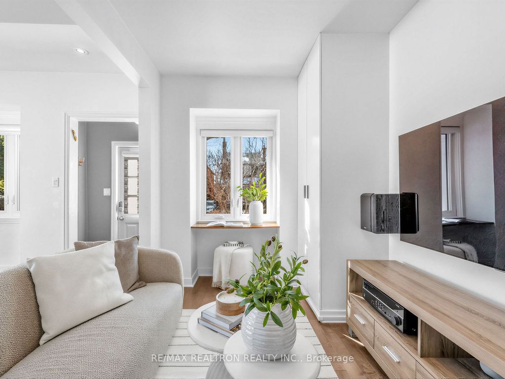 Photo of 319 Wychwood Avenue, Toronto, ON M6C 2T6 (MLS # C12842470)