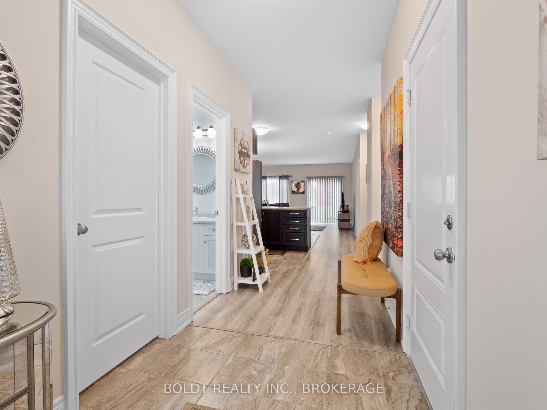 412 Hummel Crescent
