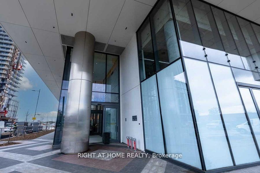 950 Portage Parkway 307