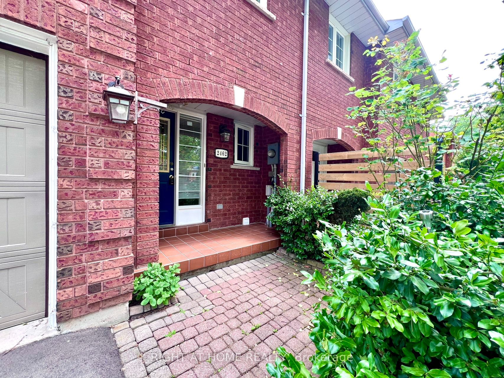 2462 Stefi Trail