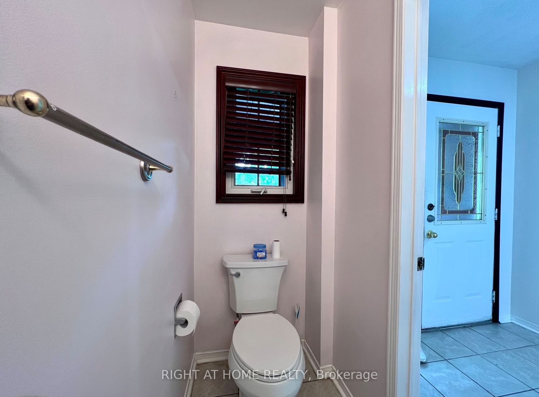 2462 Stefi Trail