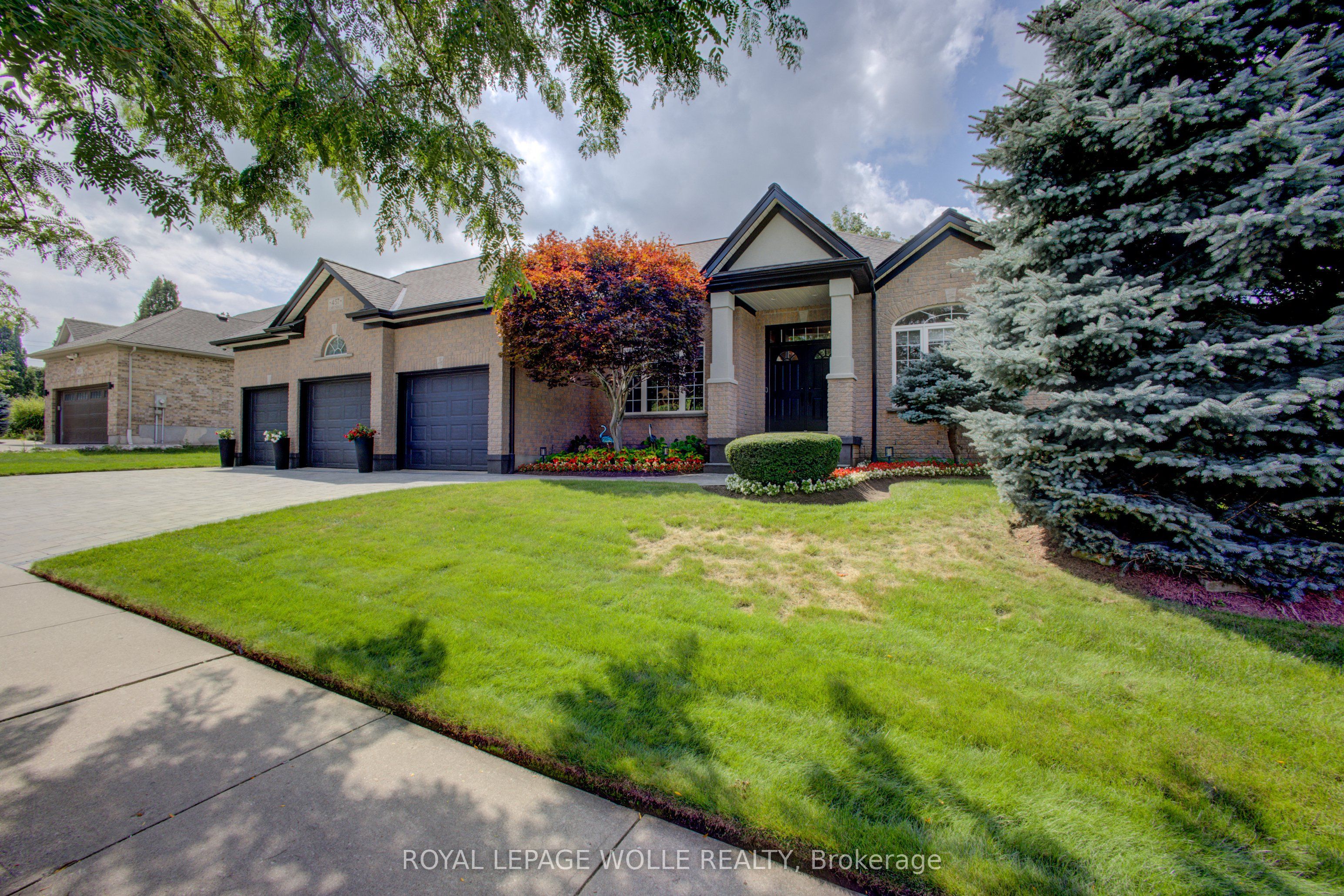 457 Caryndale Drive
