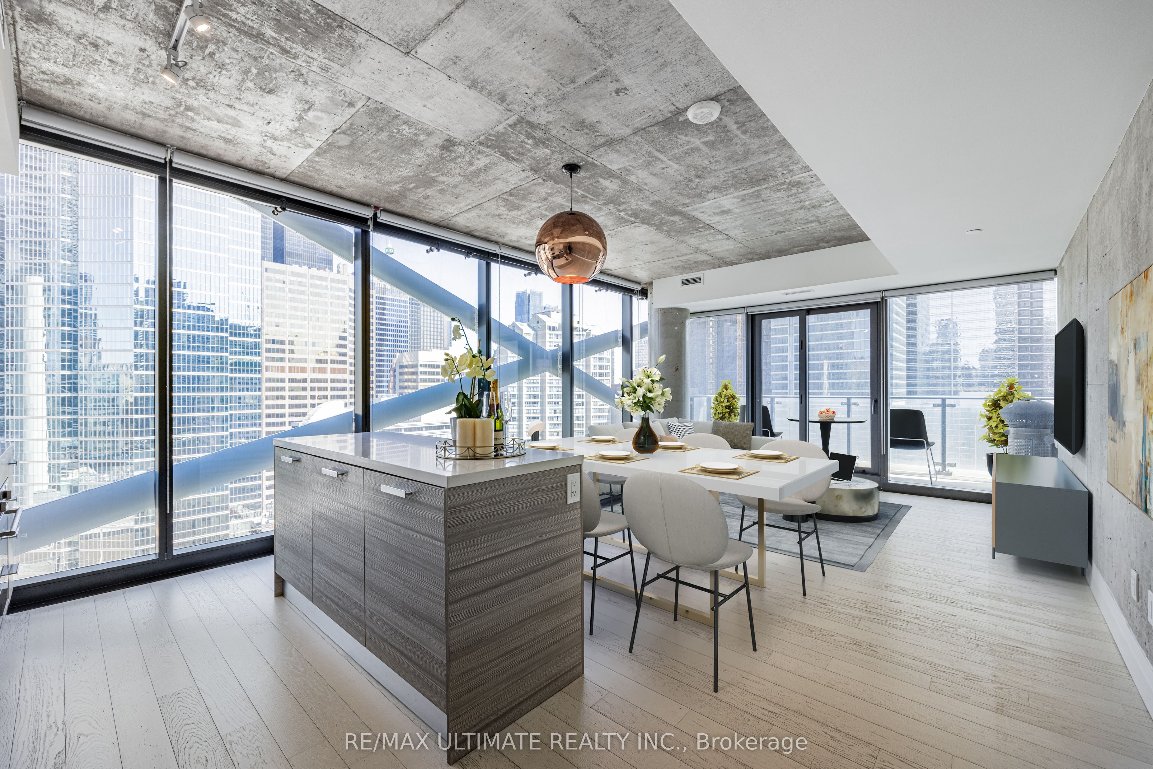 224 King Street W 1504