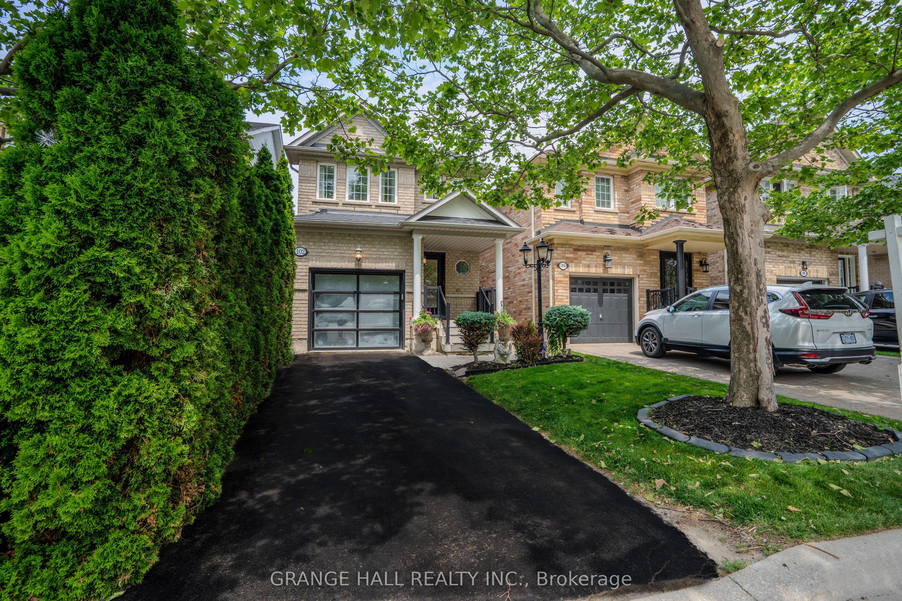 102 Venice Gate Drive