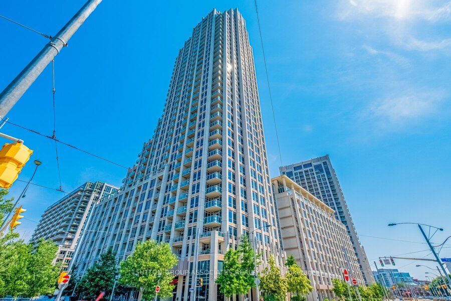 Photo of 628 Fleet Street #1603, Toronto, ON M5V 1A8 (MLS # C13760734)