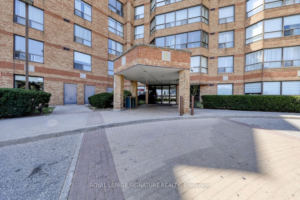 6 Humberline Drive 904