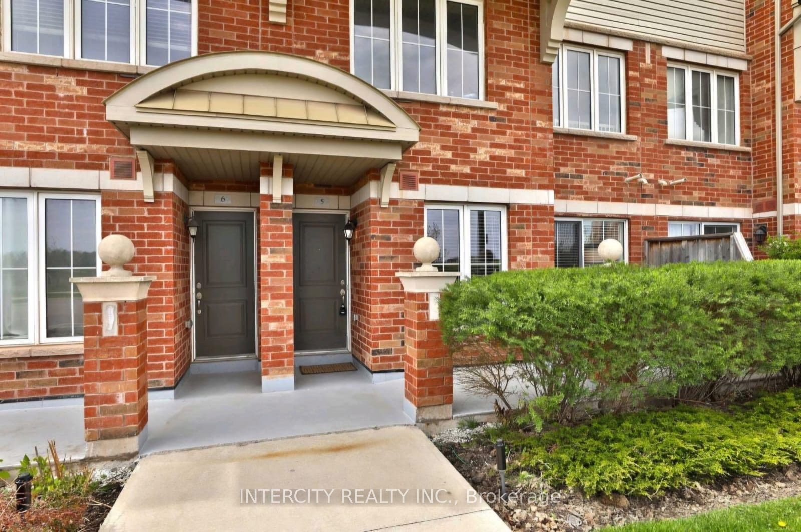 51 Hays Boulevard 5