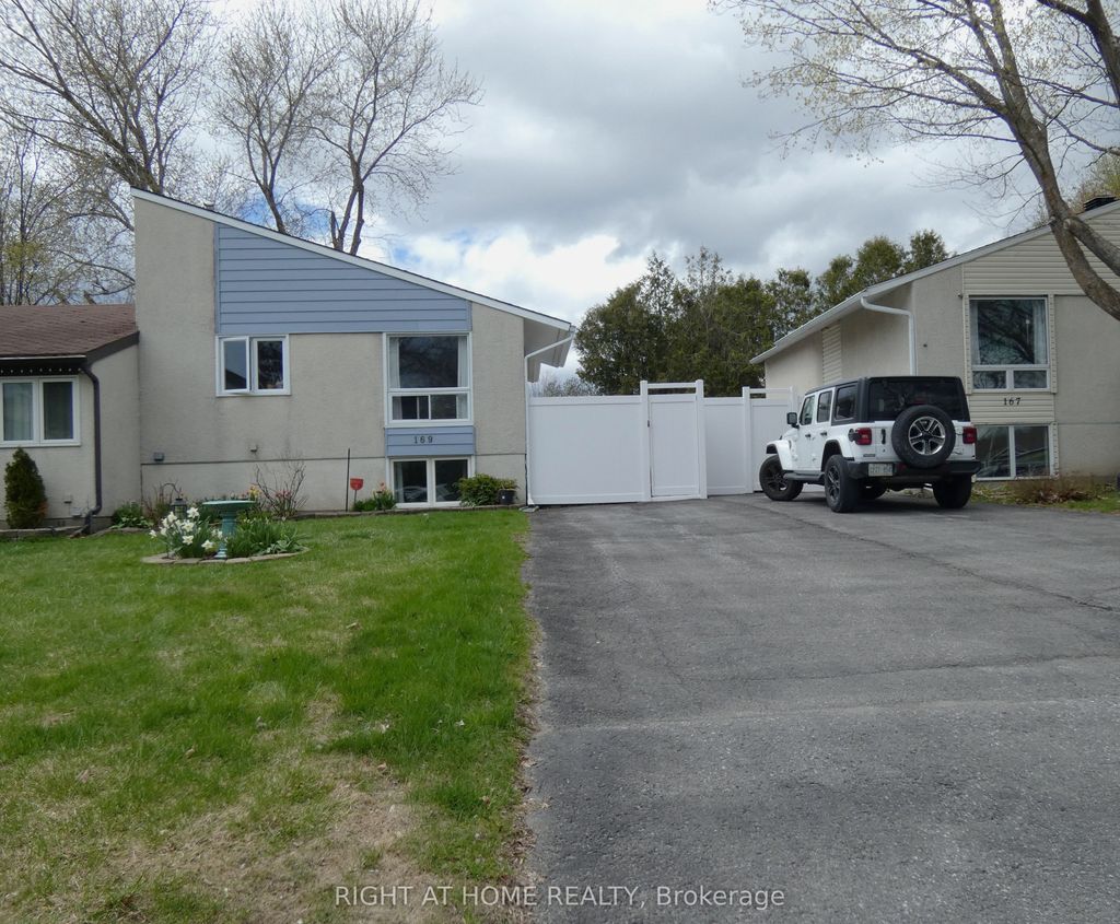 Photo of 169 Castlefrank Road, Kanata, ON K2L 1T3 (MLS # X13076050)