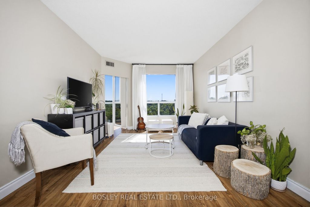 Photo of 5 Concorde Place #611, Toronto, ON M3C 3M8 (MLS # C13233238)