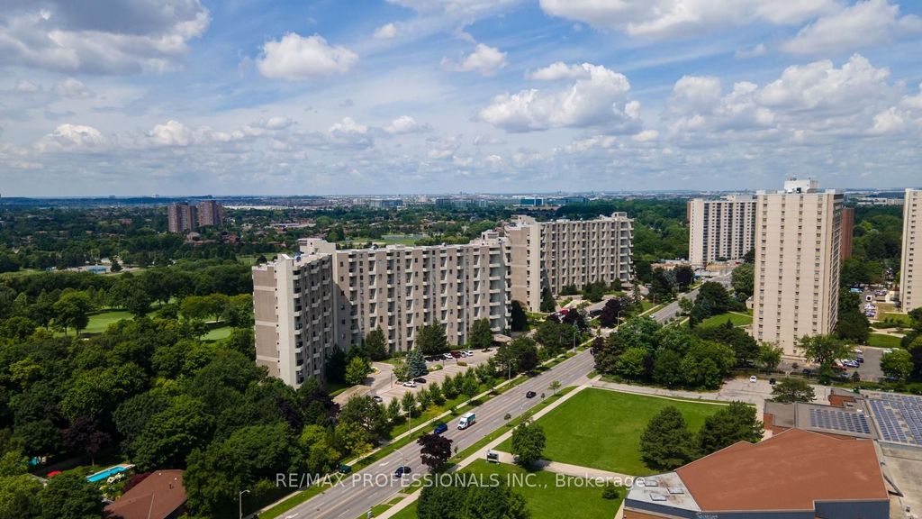 Photo of 296 Mill Road #E5, Toronto, ON M9C 4X8 (MLS # W12389123)