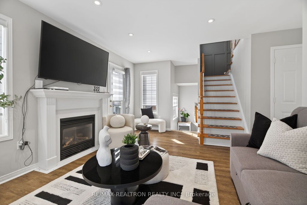 Photo of 130 Aspenwood Drive, Newmarket, ON L3X 2X6 (MLS # N12777674)