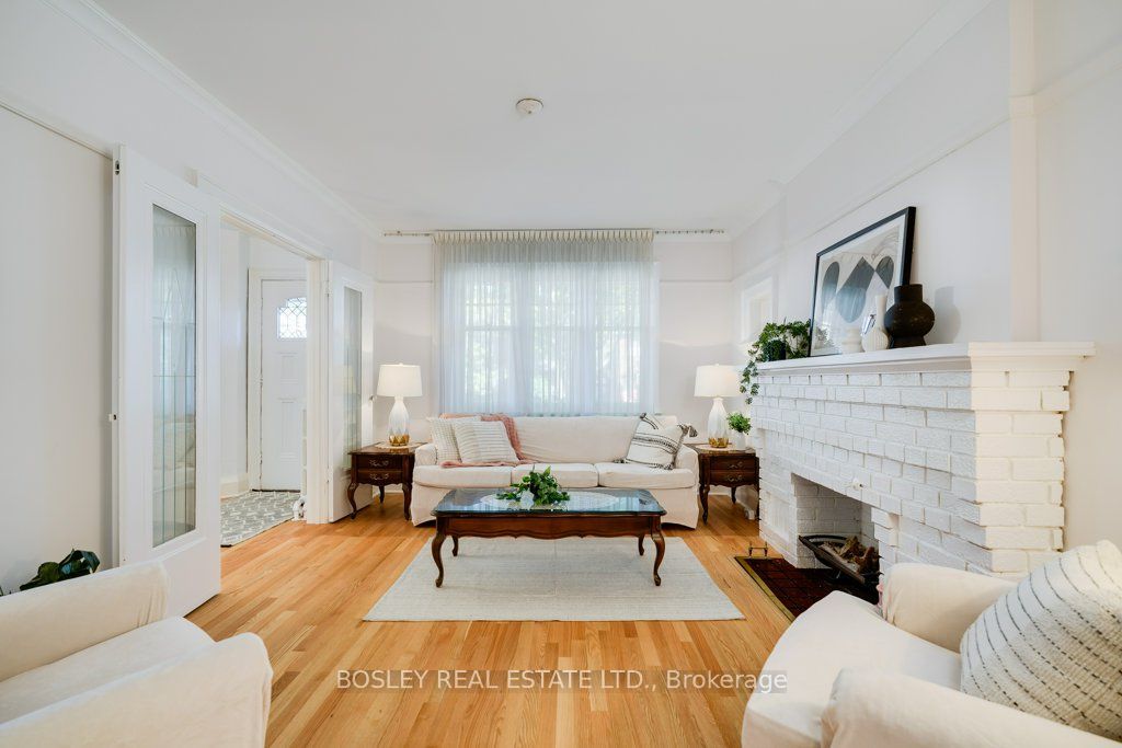 Photo of 247 Melrose Avenue, Toronto, ON M5M 1Z2 (MLS # C13789838)