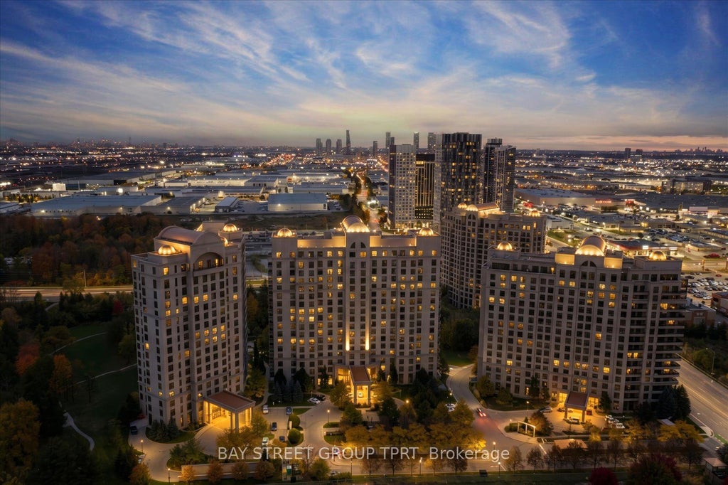 Photo of 9255 Jane Street #1605, Vaughan, ON L6A 0K1 (MLS # N14113432)