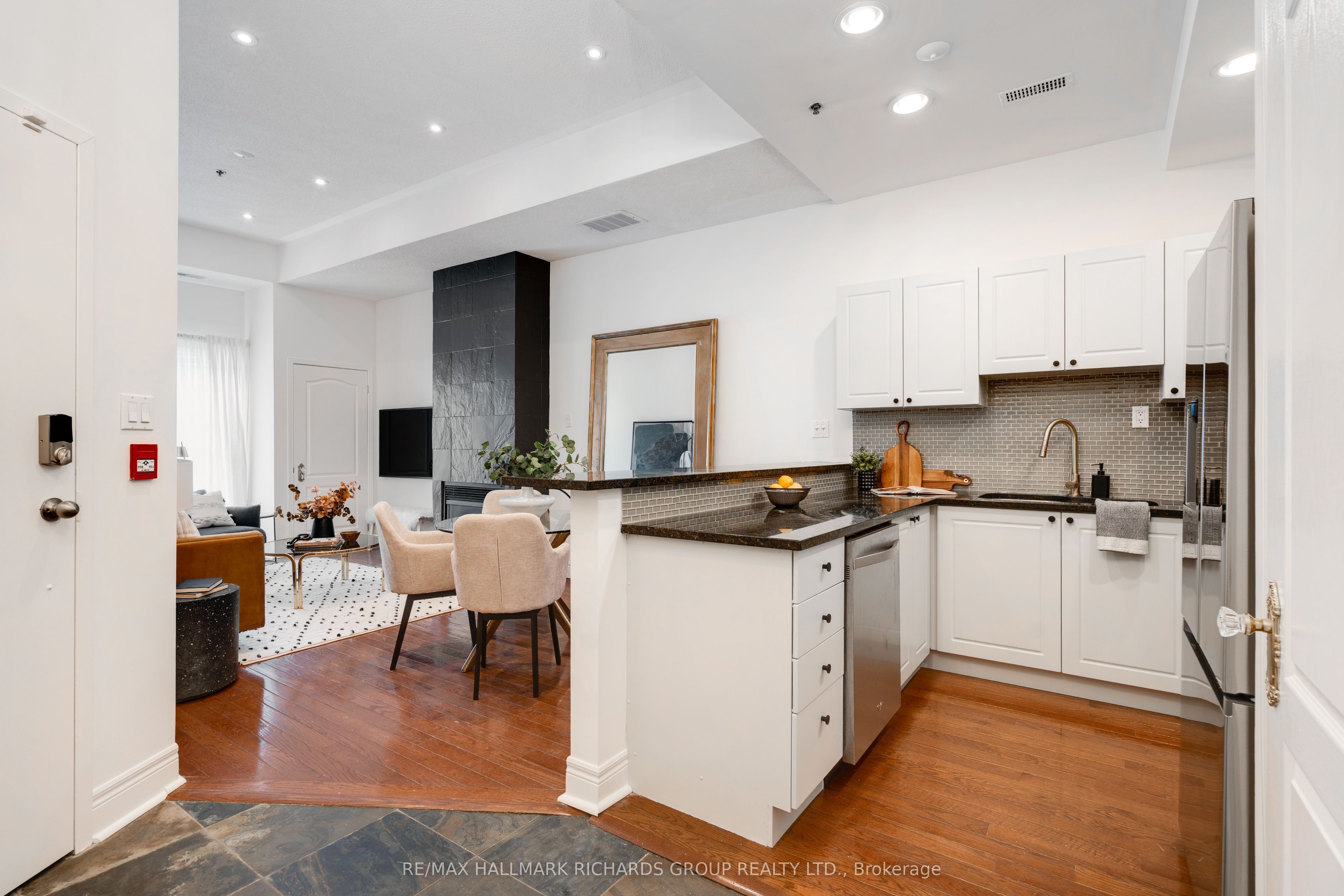 325 Kingston Road 101