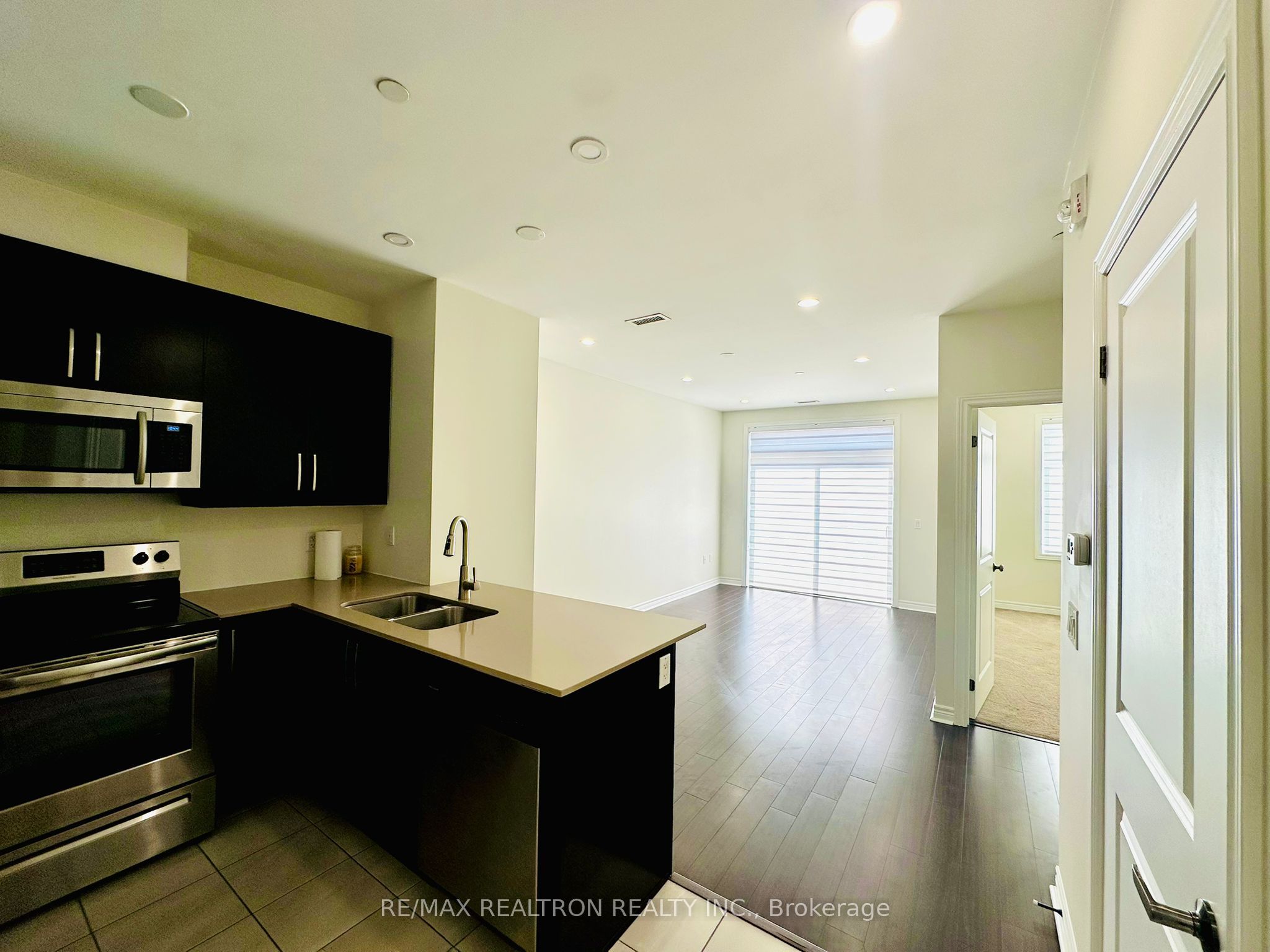 7325 Markham Road 112