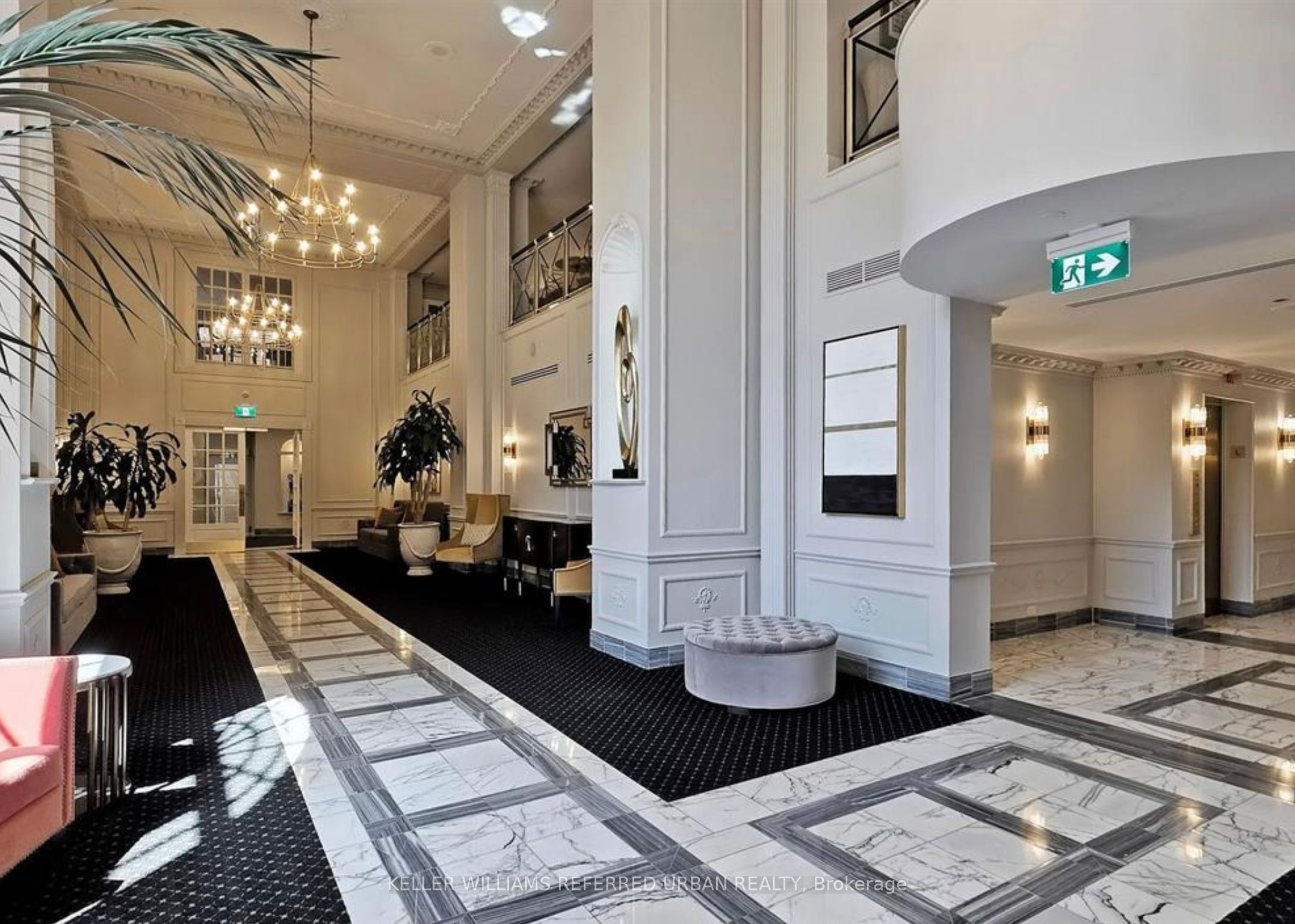 2287 Lake Shore Boulevard 906