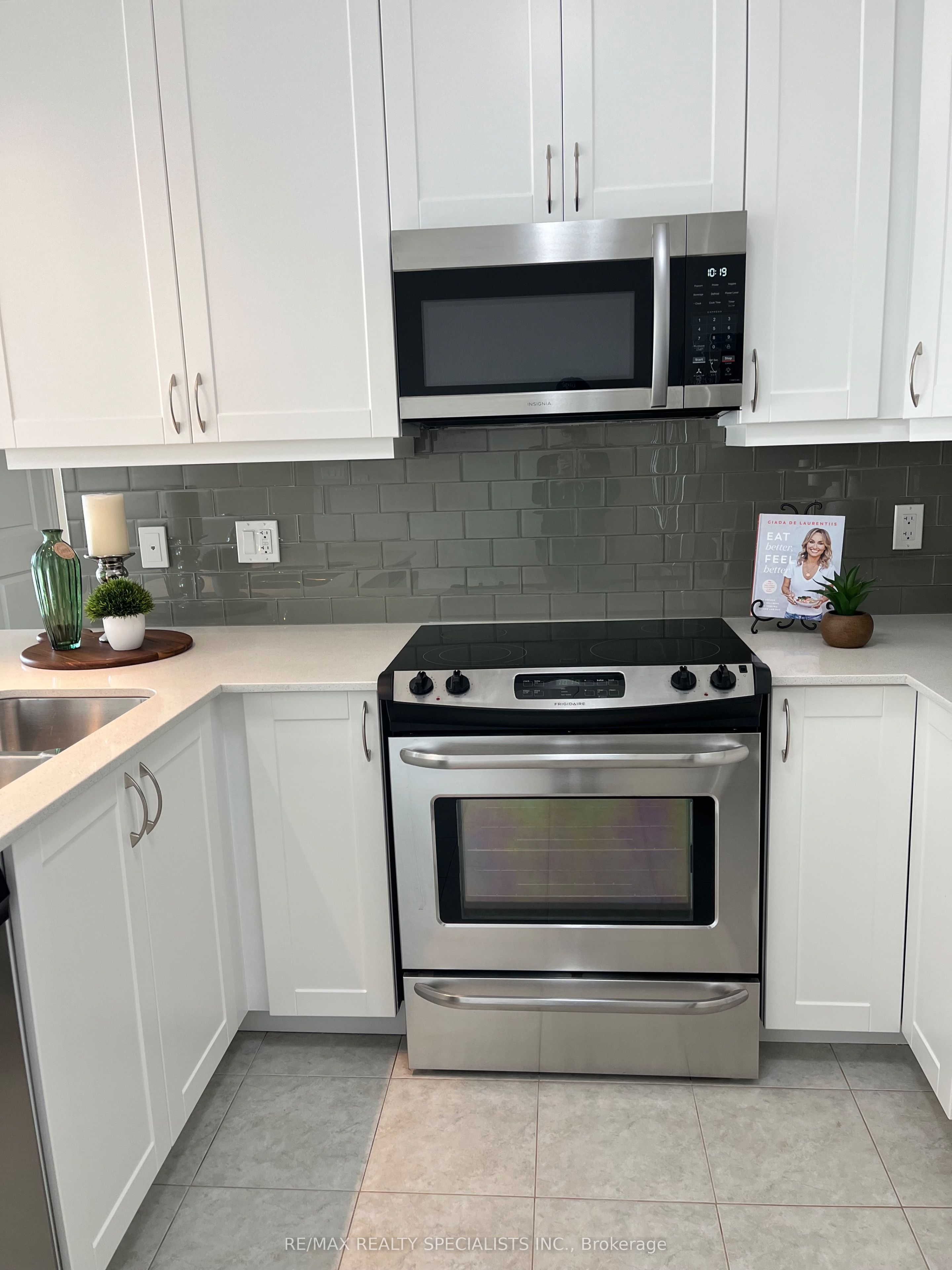 33 Whitmer Street 609