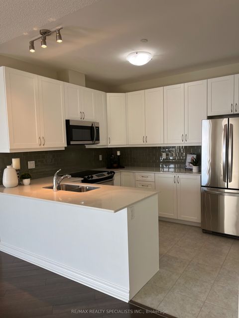 33 Whitmer Street 609 Milton ON L9T 8P9