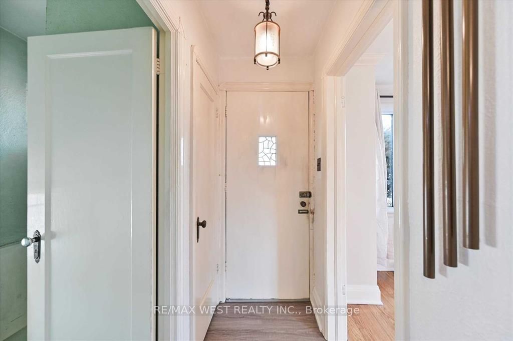 Photo of 5 Dieppe Road S, Toronto, ON M4J 2K8 (MLS # E12390301)