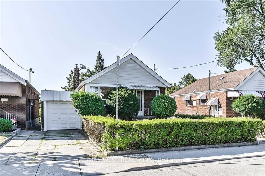 Photo of 5 Dieppe Road S, Toronto, ON M4J 2K8 (MLS # E12390301)