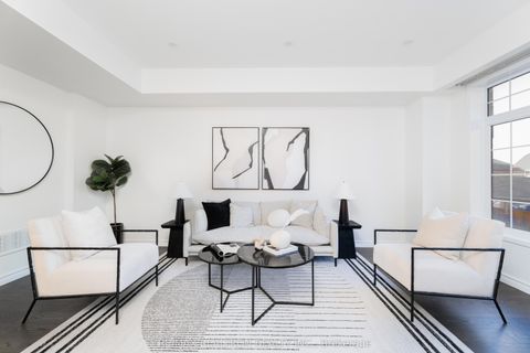 50 Greensborough Villag Circle 22 Markham ON L6E 0C7