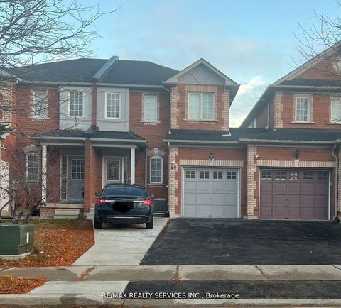 26 Mossgrove Crescent Brampton ON L7A 3E6