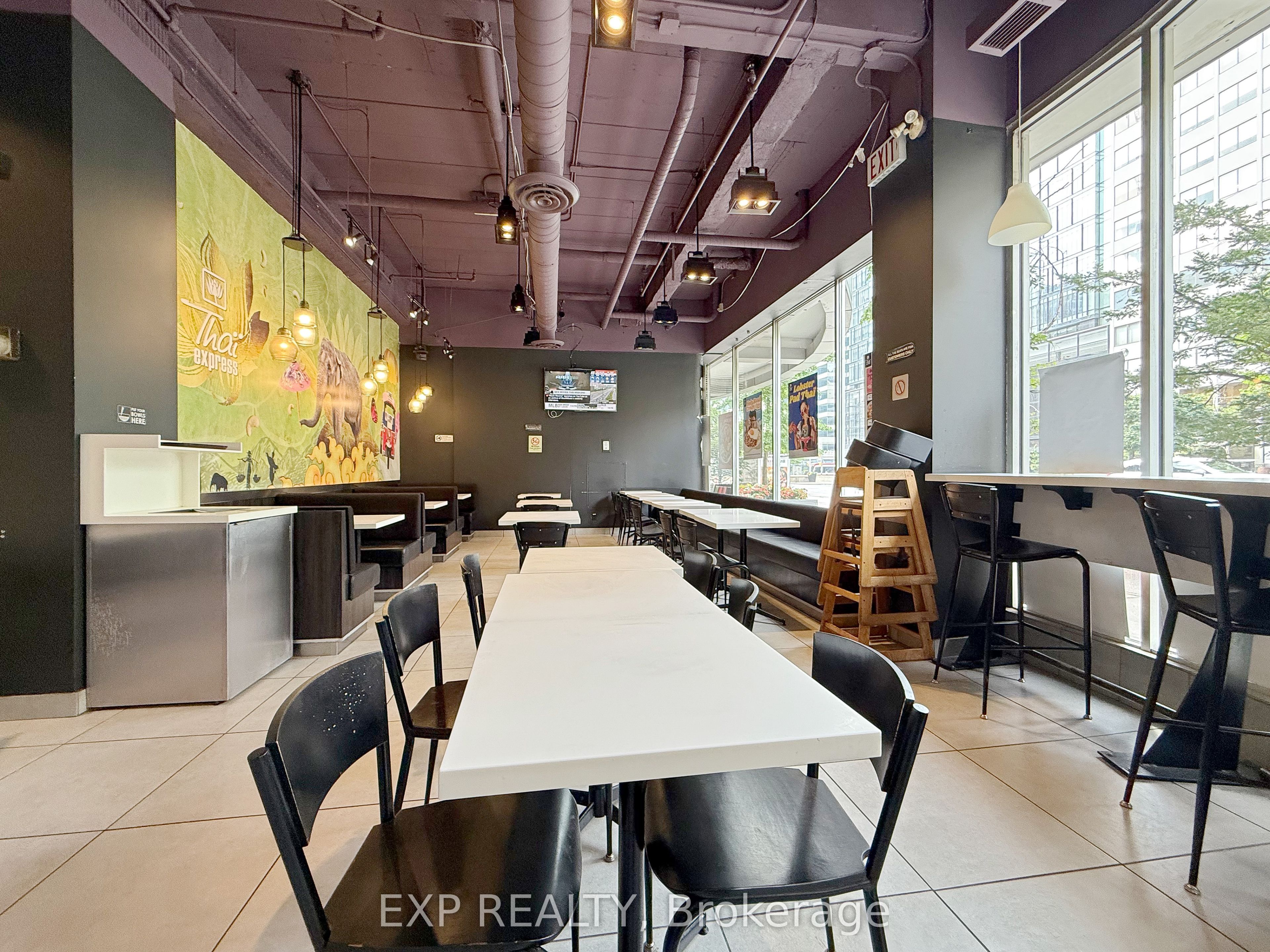 505 University Avenue Ground Floor