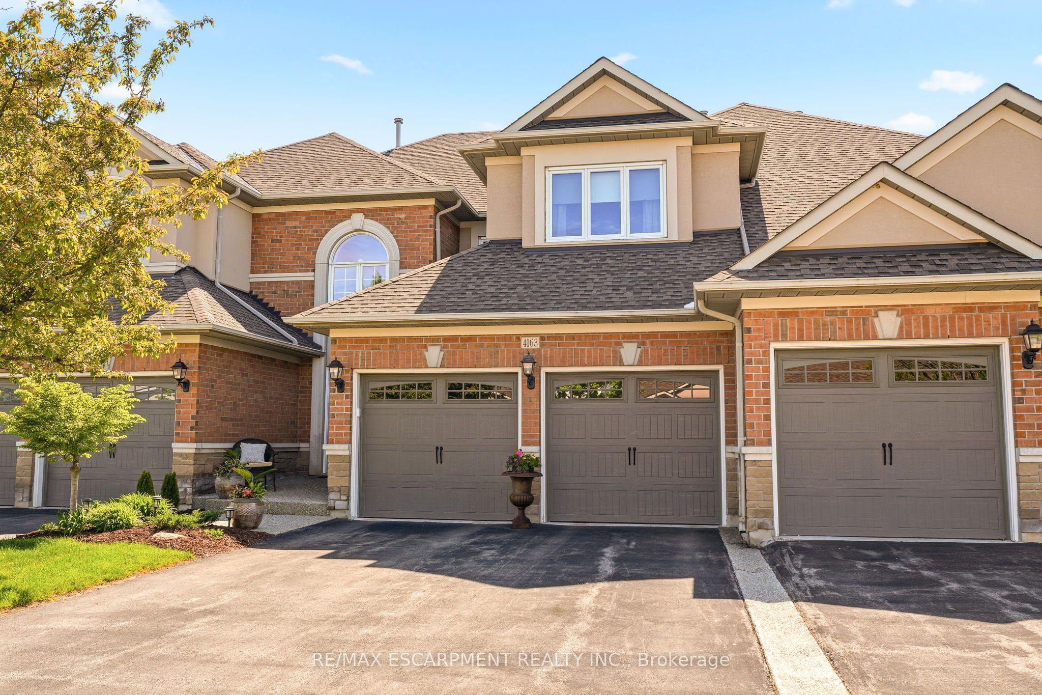 4163 STONEBRIDGE Crescent